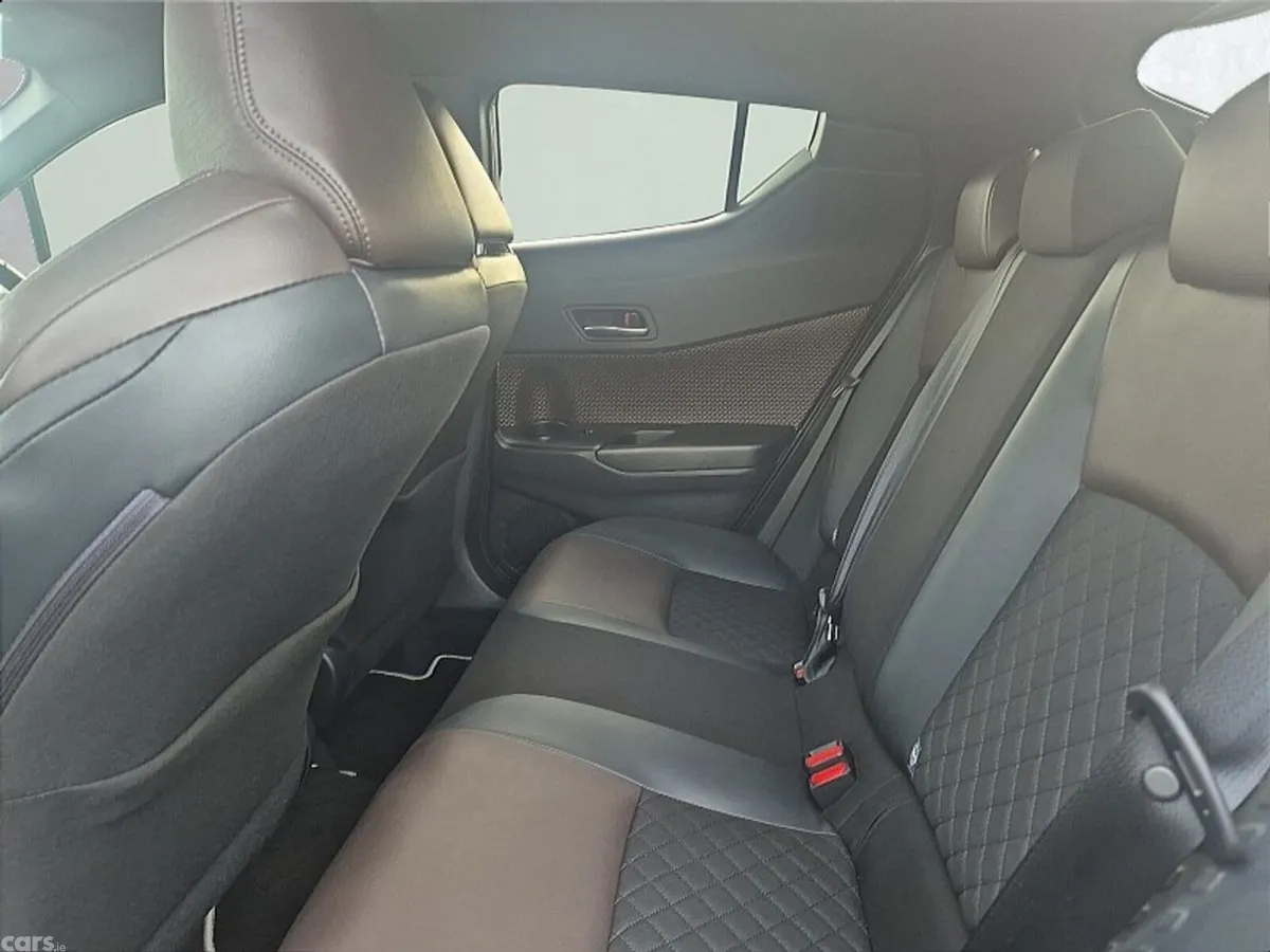 Toyota C-HR SUV, Petrol Hybrid, 2018, Grey