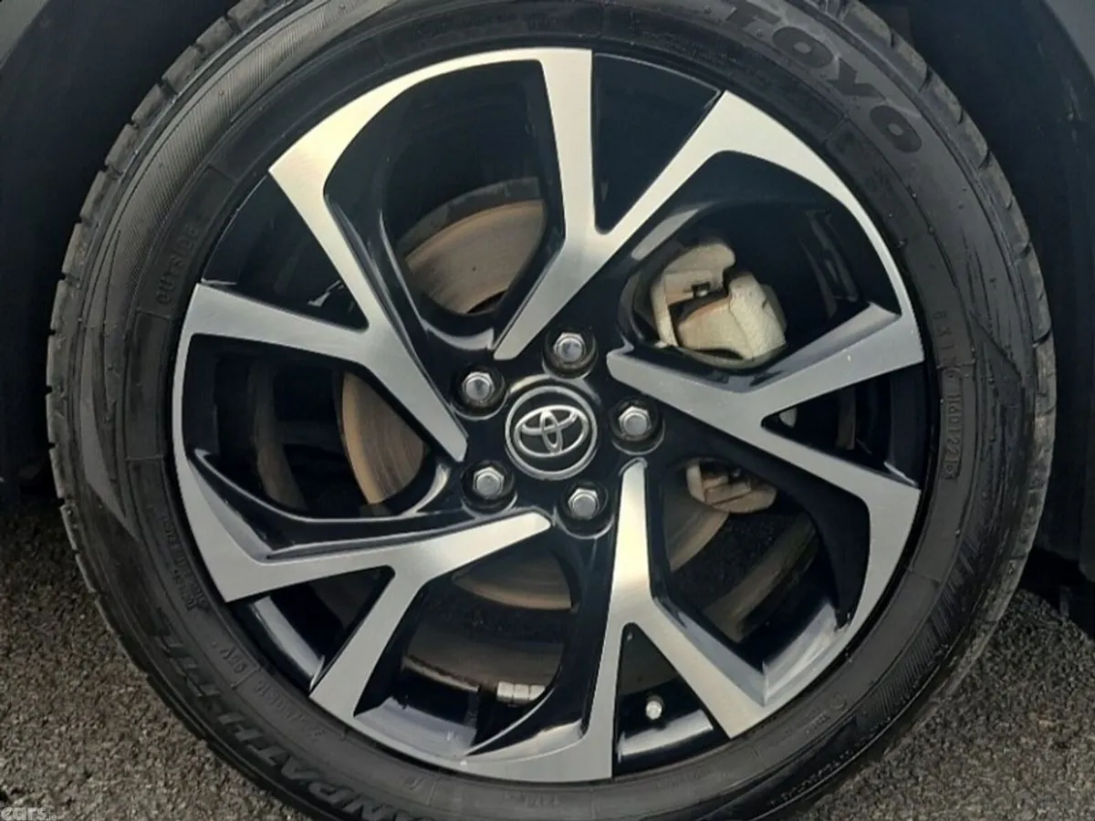 Toyota C-HR SUV, Petrol Hybrid, 2018, Grey
