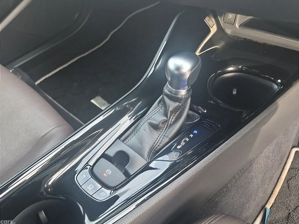 Toyota C-HR SUV, Petrol Hybrid, 2018, Grey