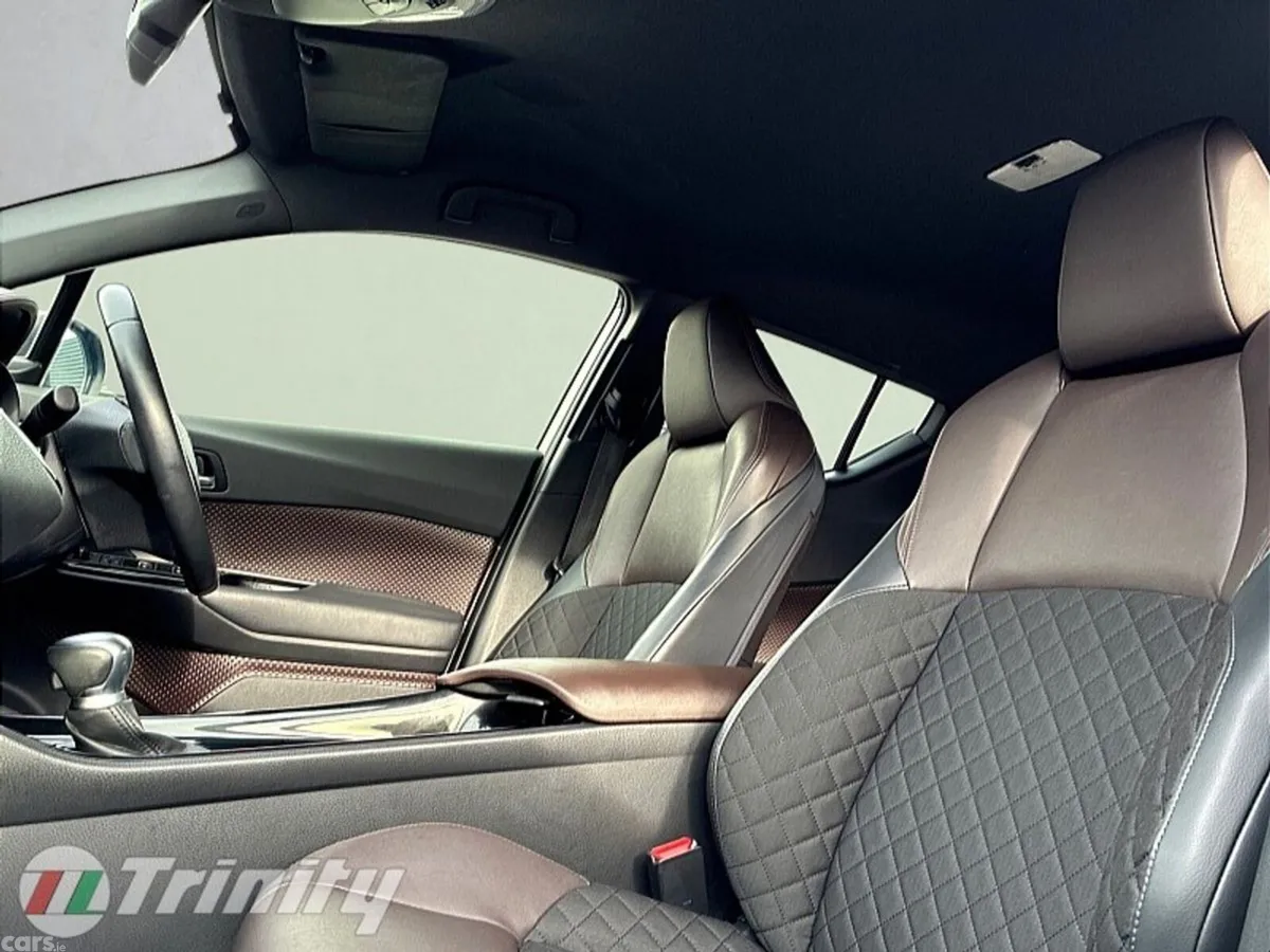 Toyota C-HR SUV, Petrol Hybrid, 2018, Silver