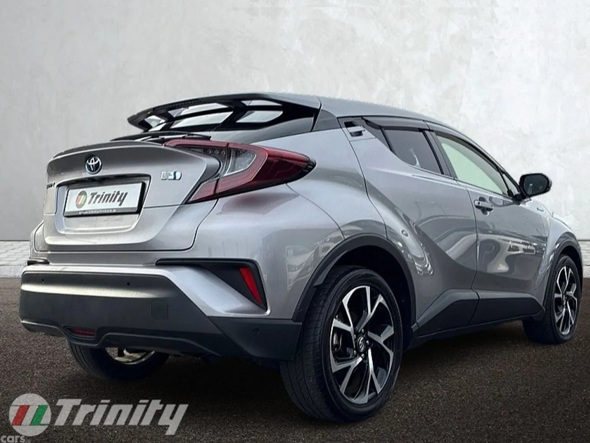 Toyota C-HR SUV, Petrol Hybrid, 2018, Silver