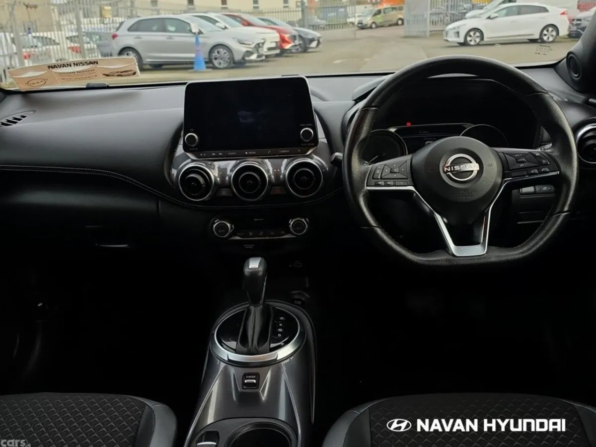 Nissan Juke SUV, Petrol Hybrid, 2023, Red