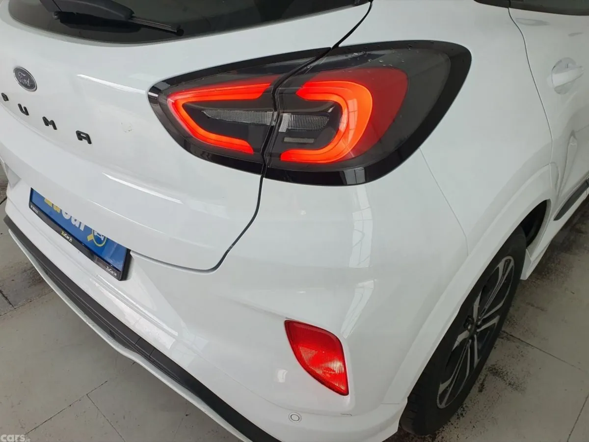 Ford Puma MPV, Petrol, 2023, White