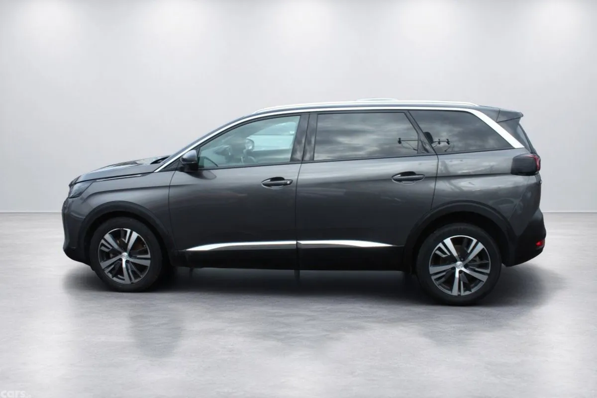 Peugeot 5008 MPV, Diesel, 2024, Grey