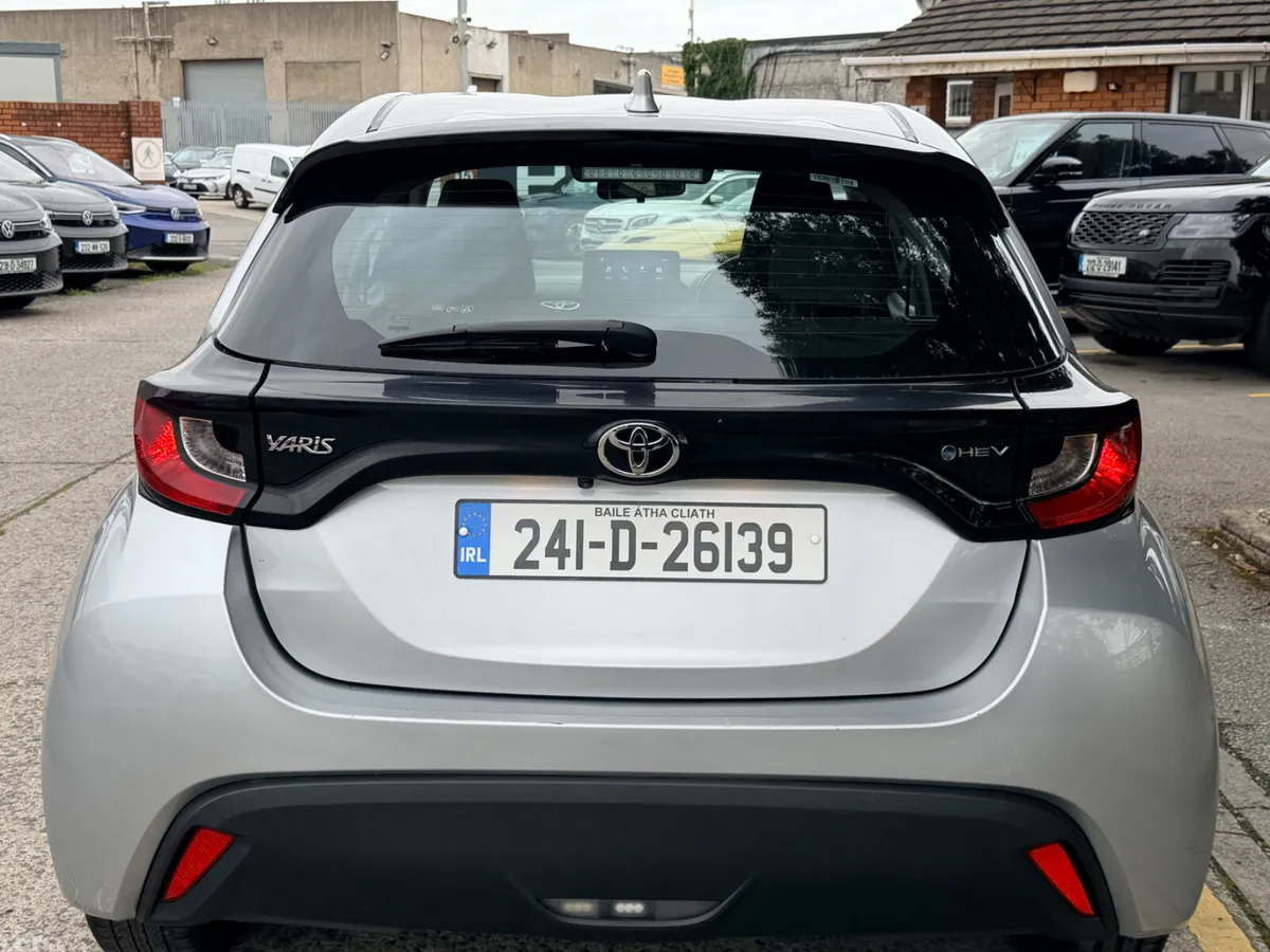 Toyota Yaris Hatchback, Petrol Hybrid, 2024, Grey