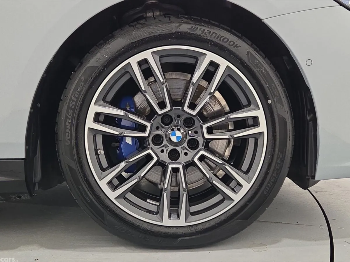 BMW 5-Series Estate, Petrol Plug-in Hybrid, 2026, Grey