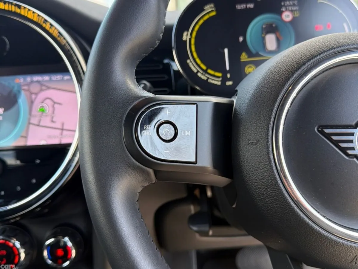 Mini Cooper Hatchback, Electric, 2023, Black
