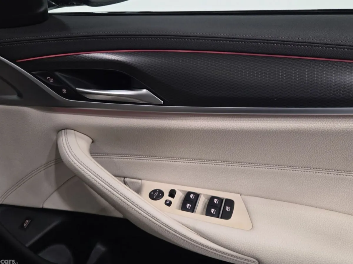 BMW 5-Series Saloon, Diesel Hybrid, 2021, Black