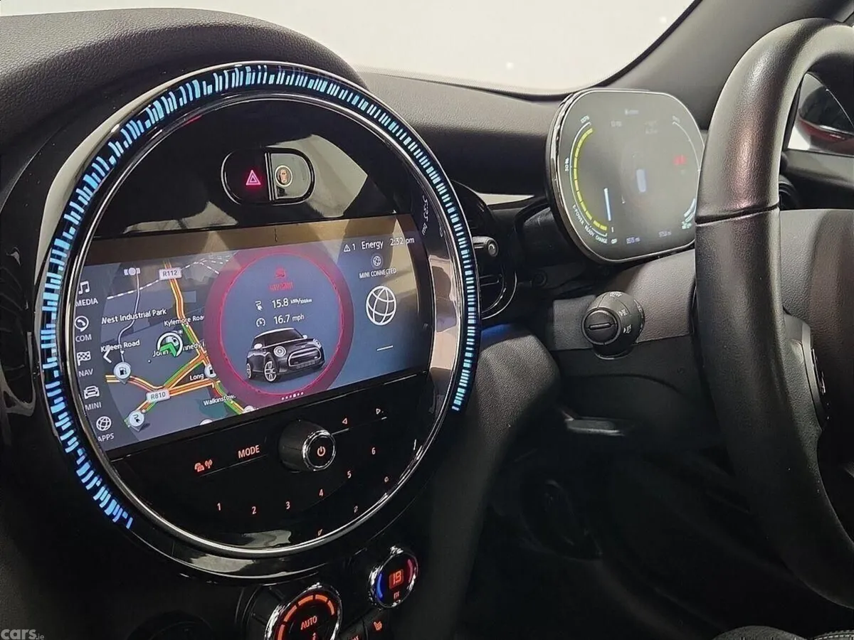 Mini Cooper Hatchback, Electric, 2023, Red