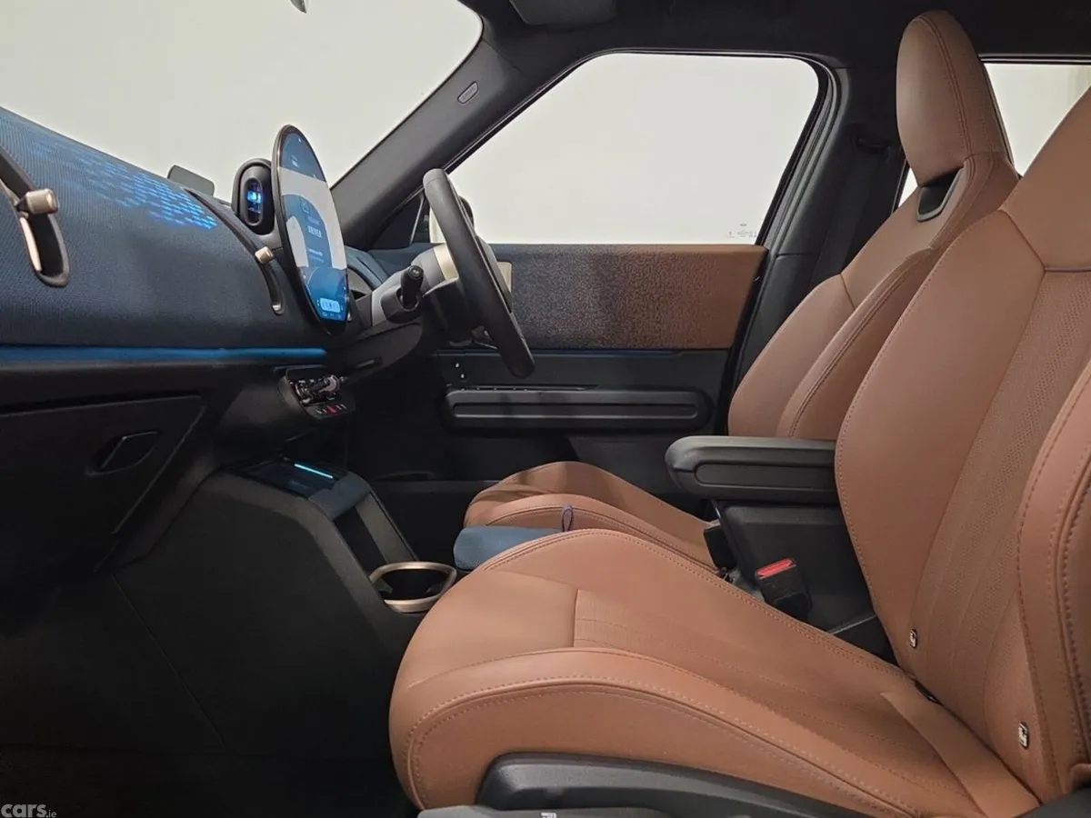 Mini Countryman SUV, Petrol Hybrid, 2024, Black