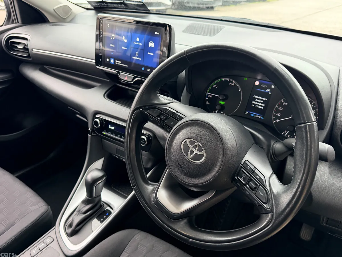 Toyota Yaris Hatchback, Petrol Hybrid, 2024, Grey