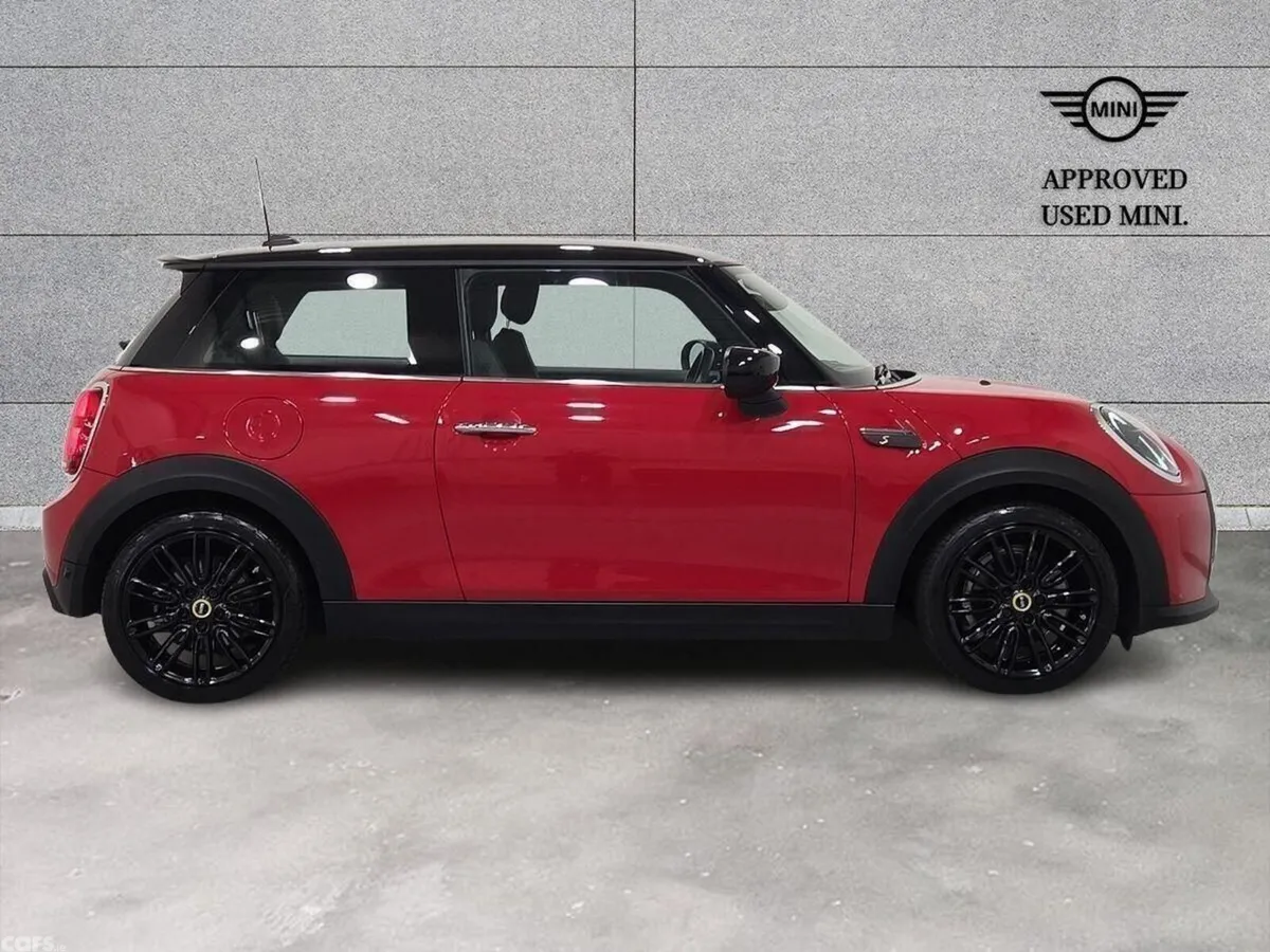 Mini Cooper Hatchback, Electric, 2023, Red