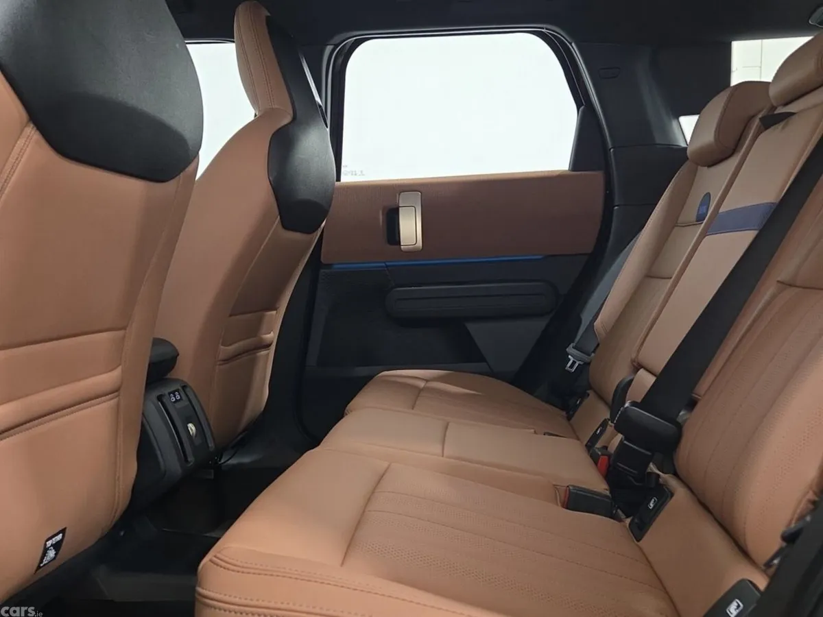 Mini Countryman SUV, Petrol Hybrid, 2024, Black