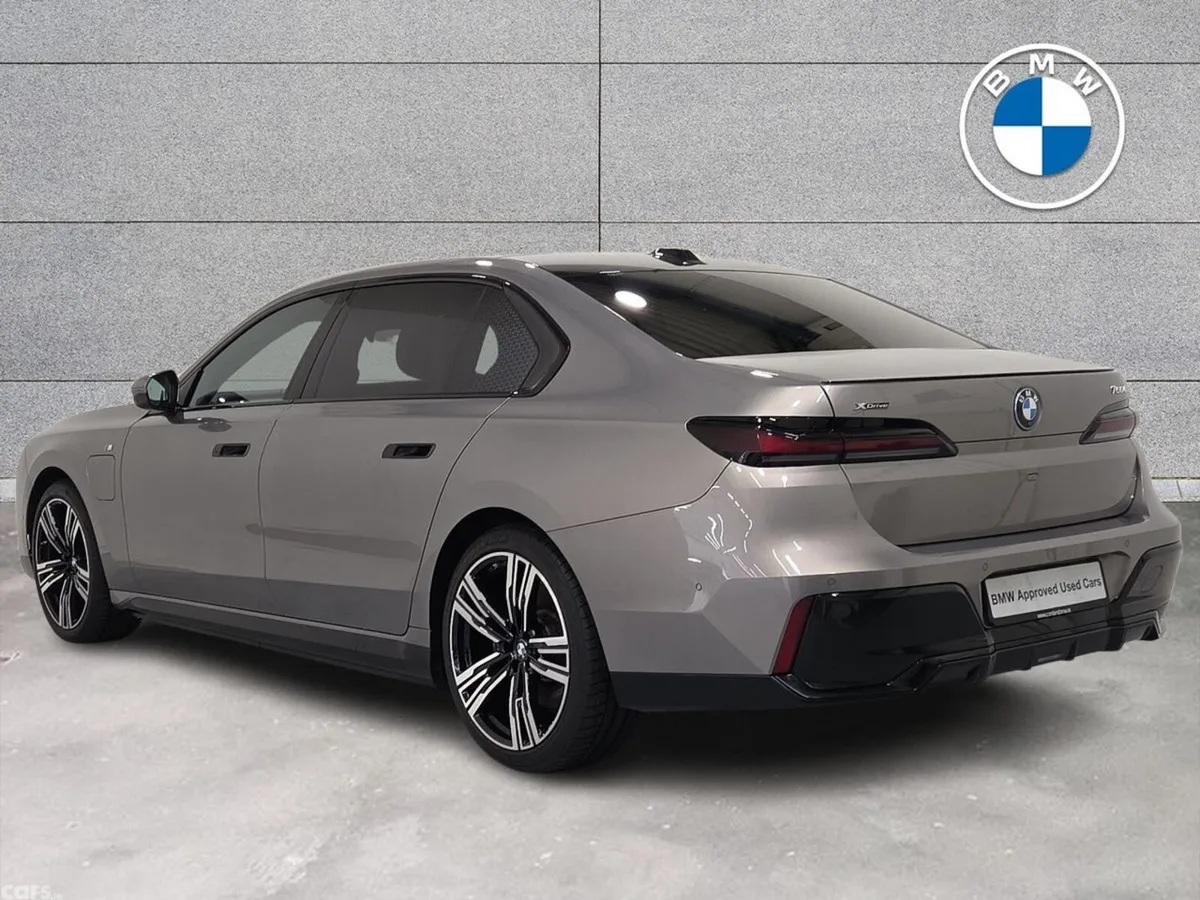 BMW 7-Series Saloon, Petrol Plug-in Hybrid, 2023, Grey