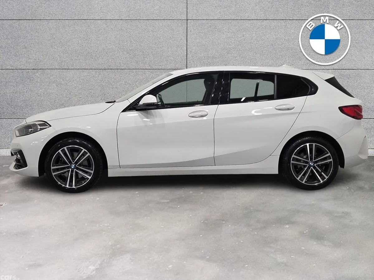 BMW 1-Series Hatchback, Diesel, 2022, White