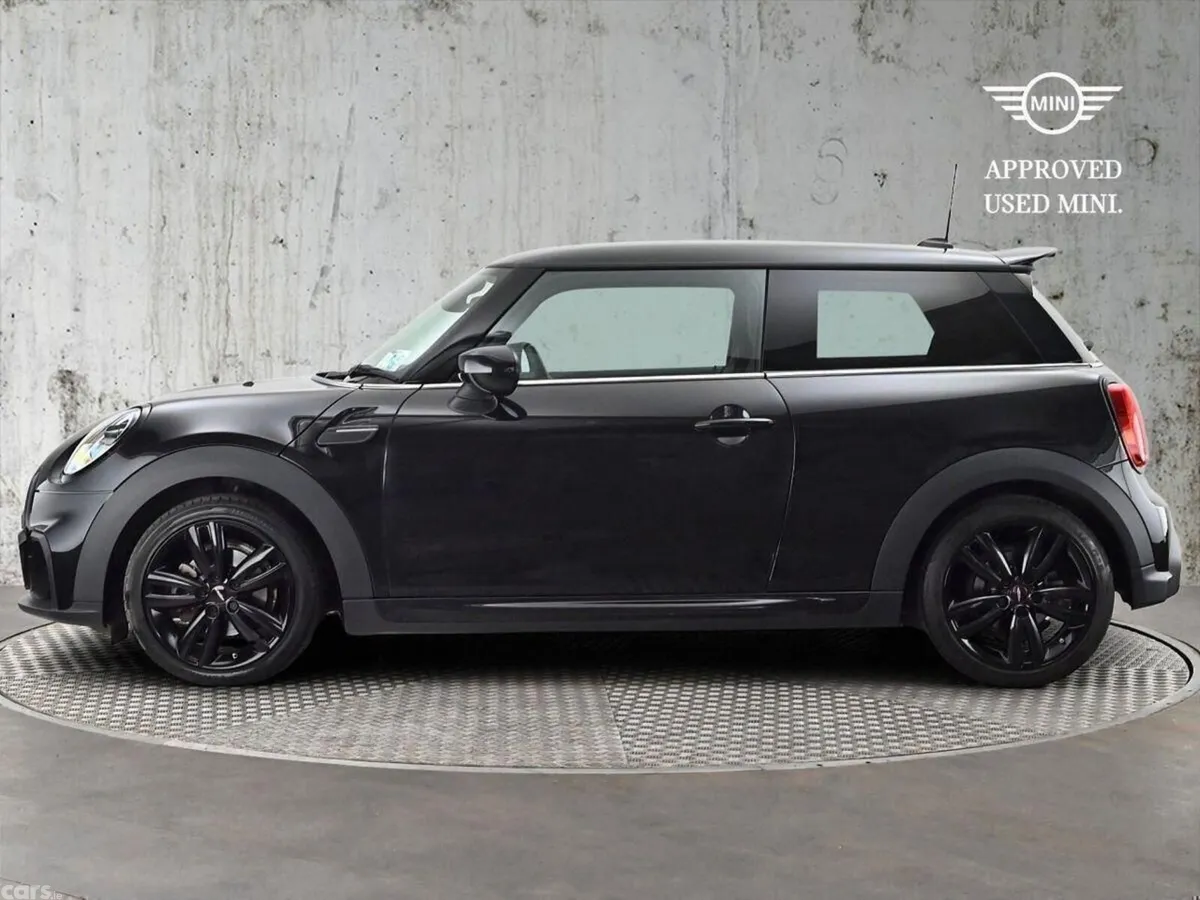 Mini Cooper Hatchback, Petrol, 2023, Black
