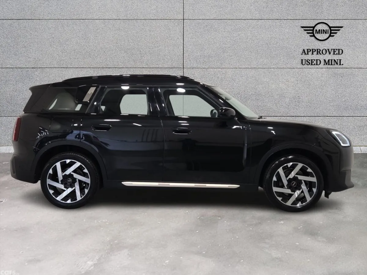 Mini Countryman SUV, Petrol Hybrid, 2024, Black