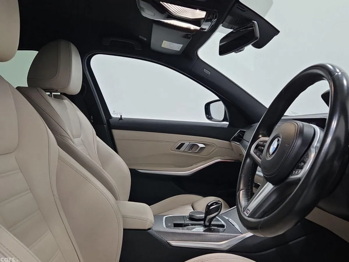 BMW 3-Series Saloon, Diesel Hybrid, 2022, Blue