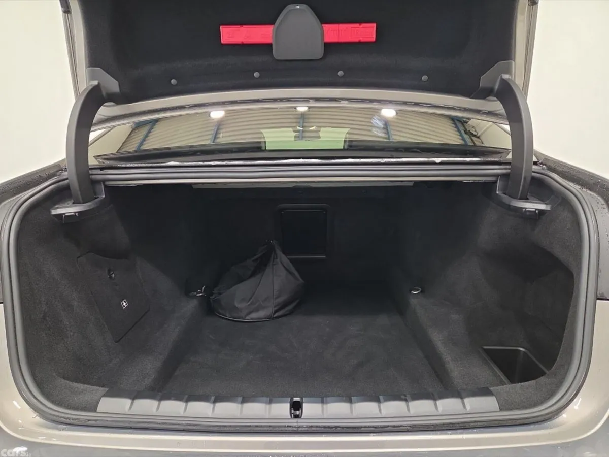 BMW 7-Series Saloon, Petrol Plug-in Hybrid, 2023, Grey