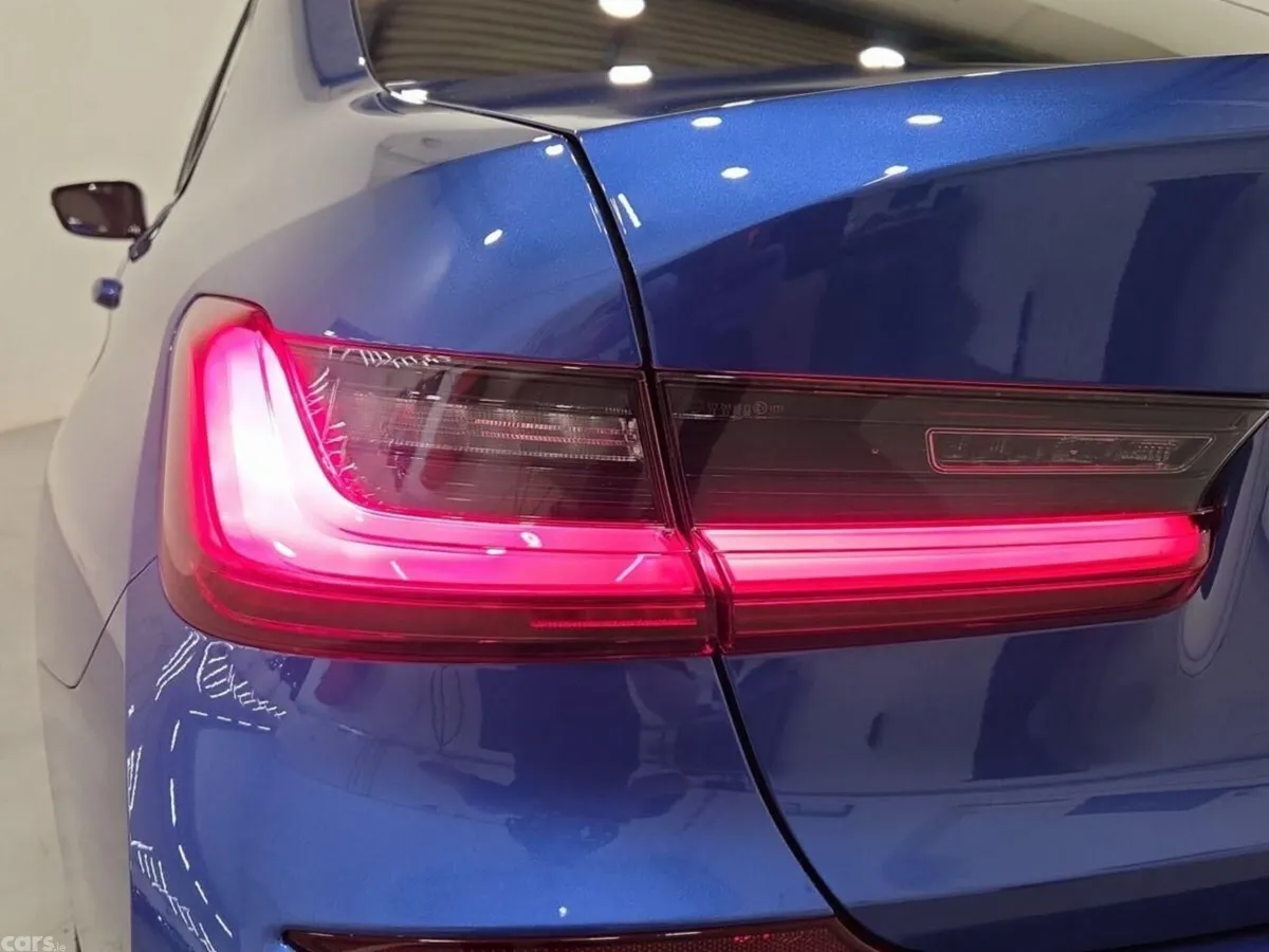 BMW 3-Series Saloon, Diesel Hybrid, 2022, Blue