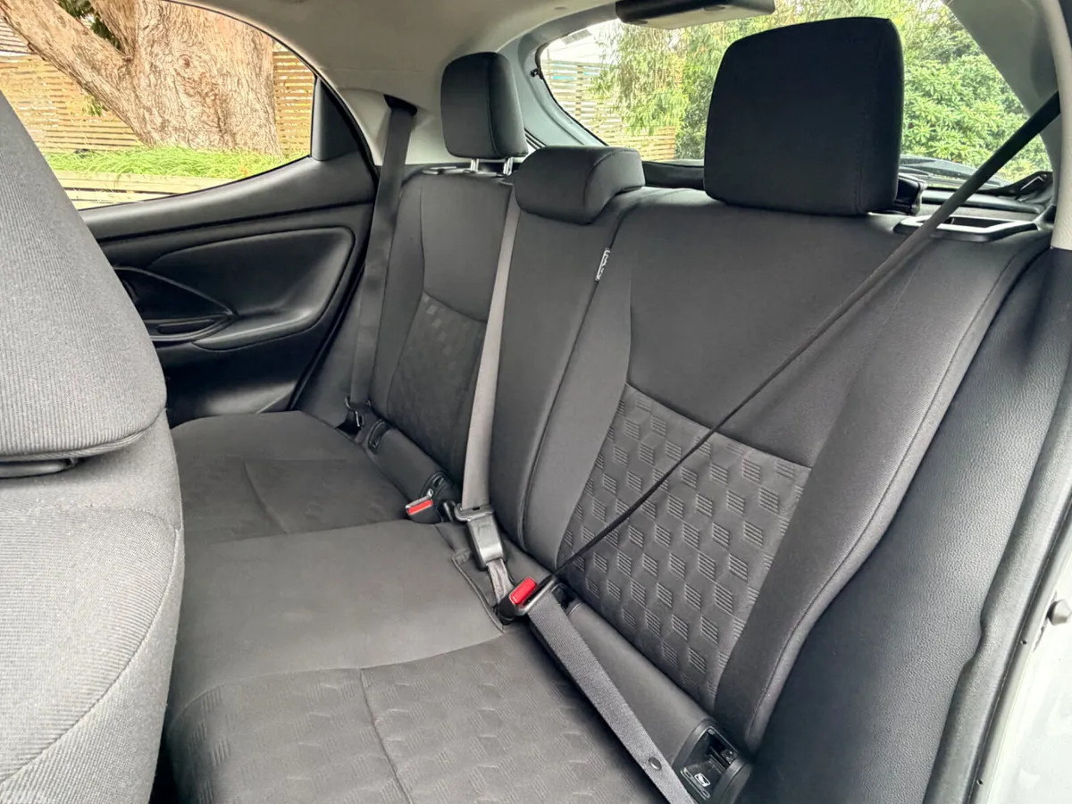 Toyota Yaris Hatchback, Petrol Hybrid, 2024, Grey