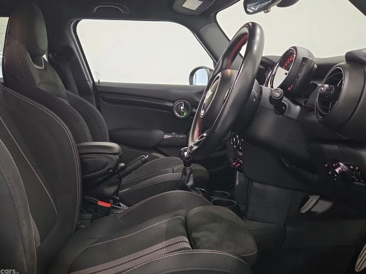 Mini Cooper Hatchback, Petrol, 2020, Black