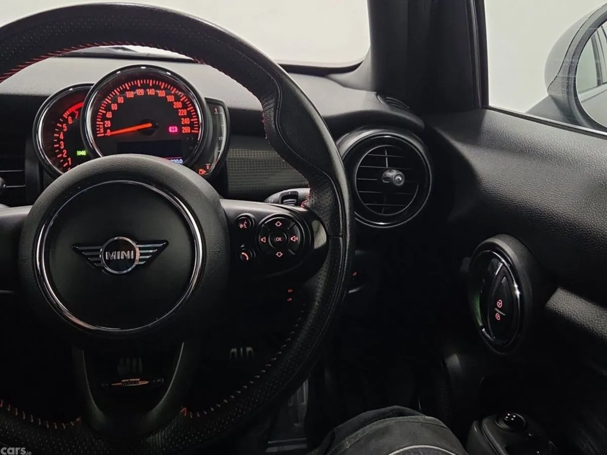 Mini Cooper Hatchback, Petrol, 2020, Black