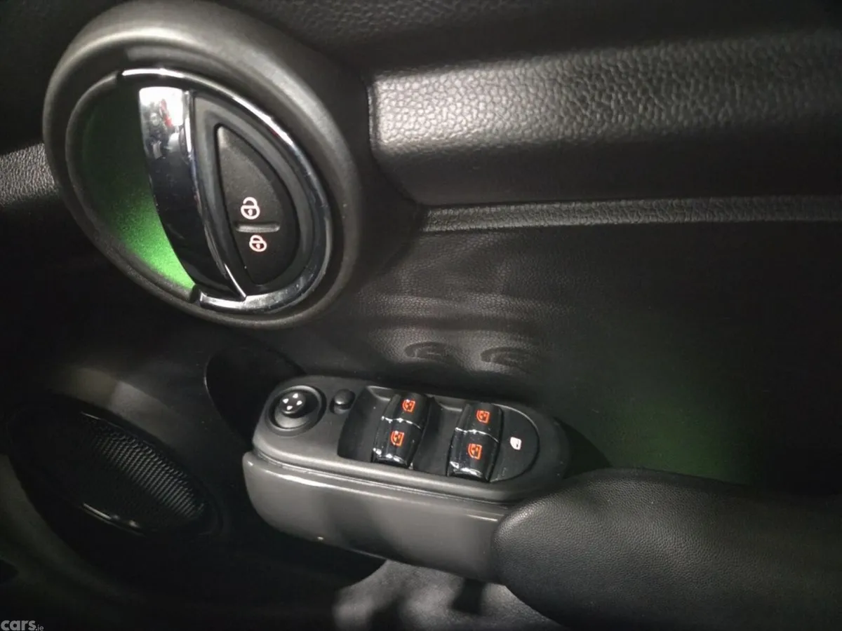 Mini Cooper Hatchback, Petrol, 2020, Black