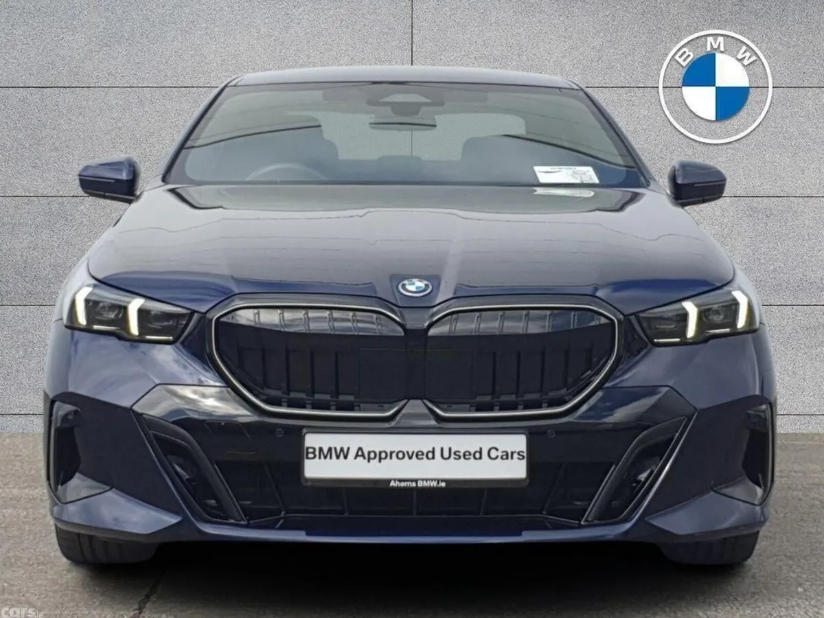 BMW 5-Series Saloon, Petrol Plug-in Hybrid, 2024, Blue