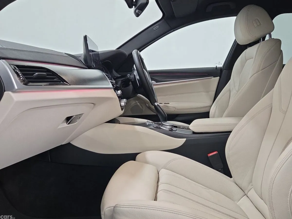 BMW 5-Series Estate, Diesel Hybrid, 2024, Blue