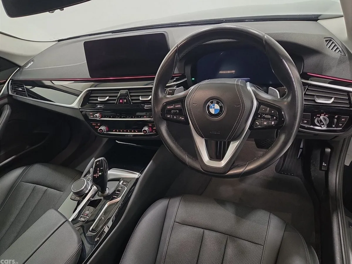 BMW 5-Series Saloon, Diesel Hybrid, 2022, Black