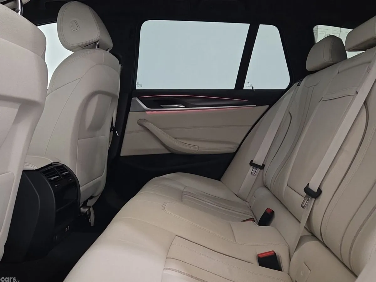 BMW 5-Series Estate, Diesel Hybrid, 2024, Blue