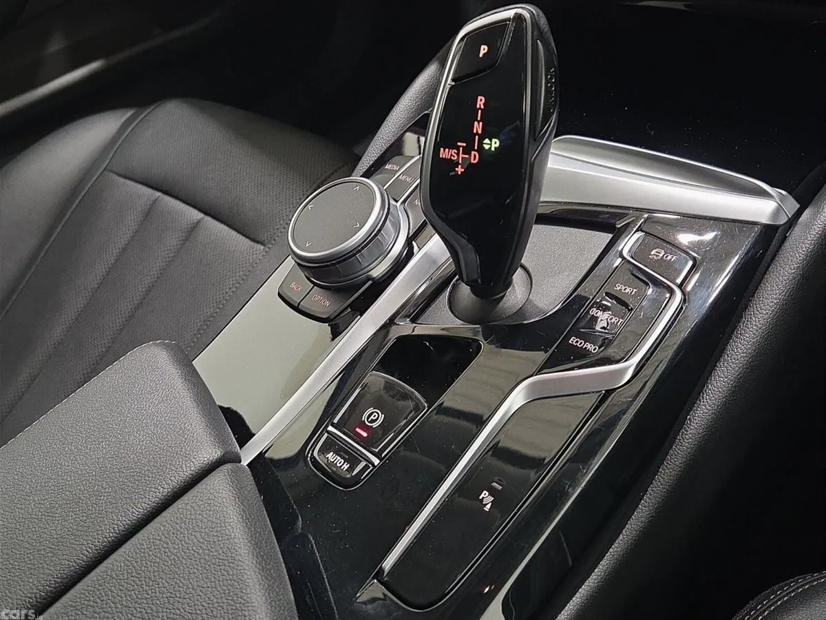 BMW 5-Series Saloon, Diesel Hybrid, 2022, Black
