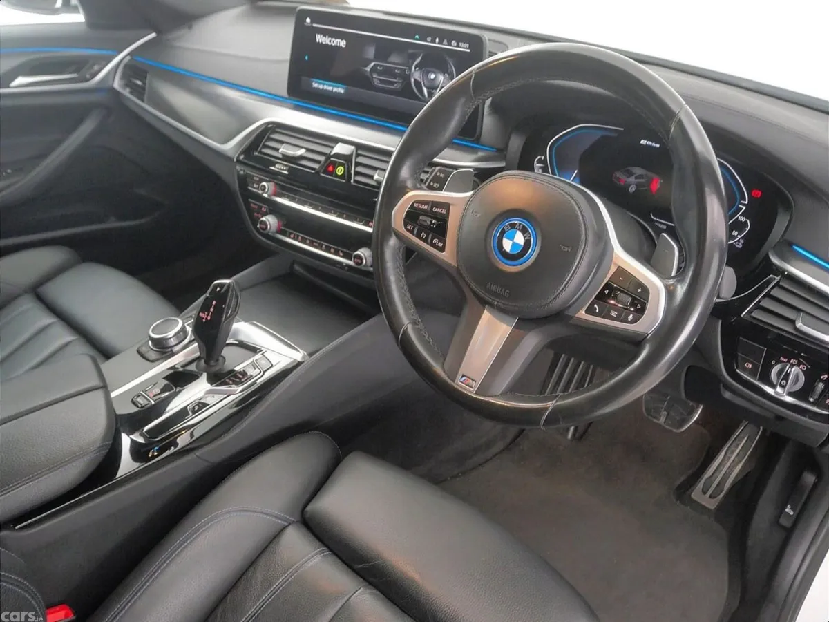 BMW 5-Series Saloon, Petrol Plug-in Hybrid, 2022, White