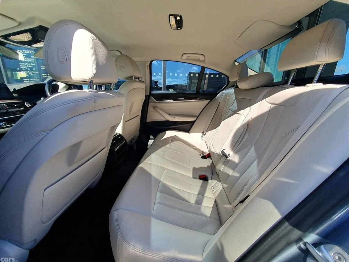 BMW 5-Series Saloon, Diesel, 2019, Blue