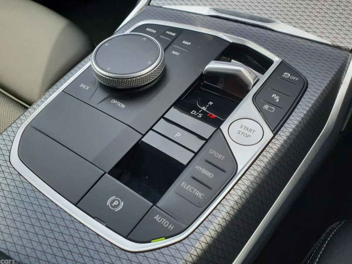 BMW 3-Series Saloon, Petrol Plug-in Hybrid, 2025, Black