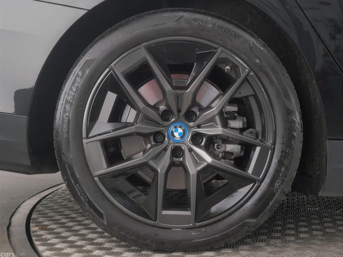 BMW i5 Estate, Electric, 2025, Black