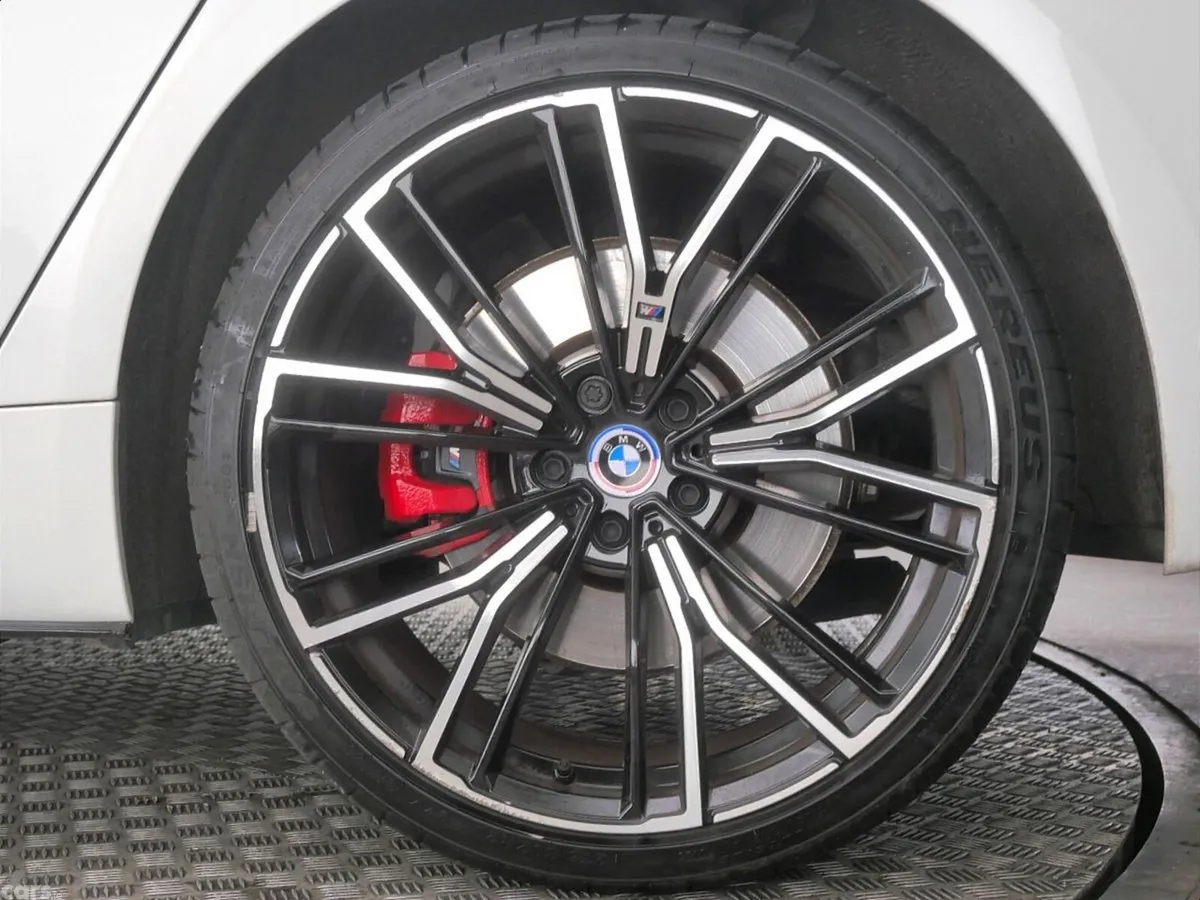 BMW 5-Series Saloon, Petrol Plug-in Hybrid, 2022, White