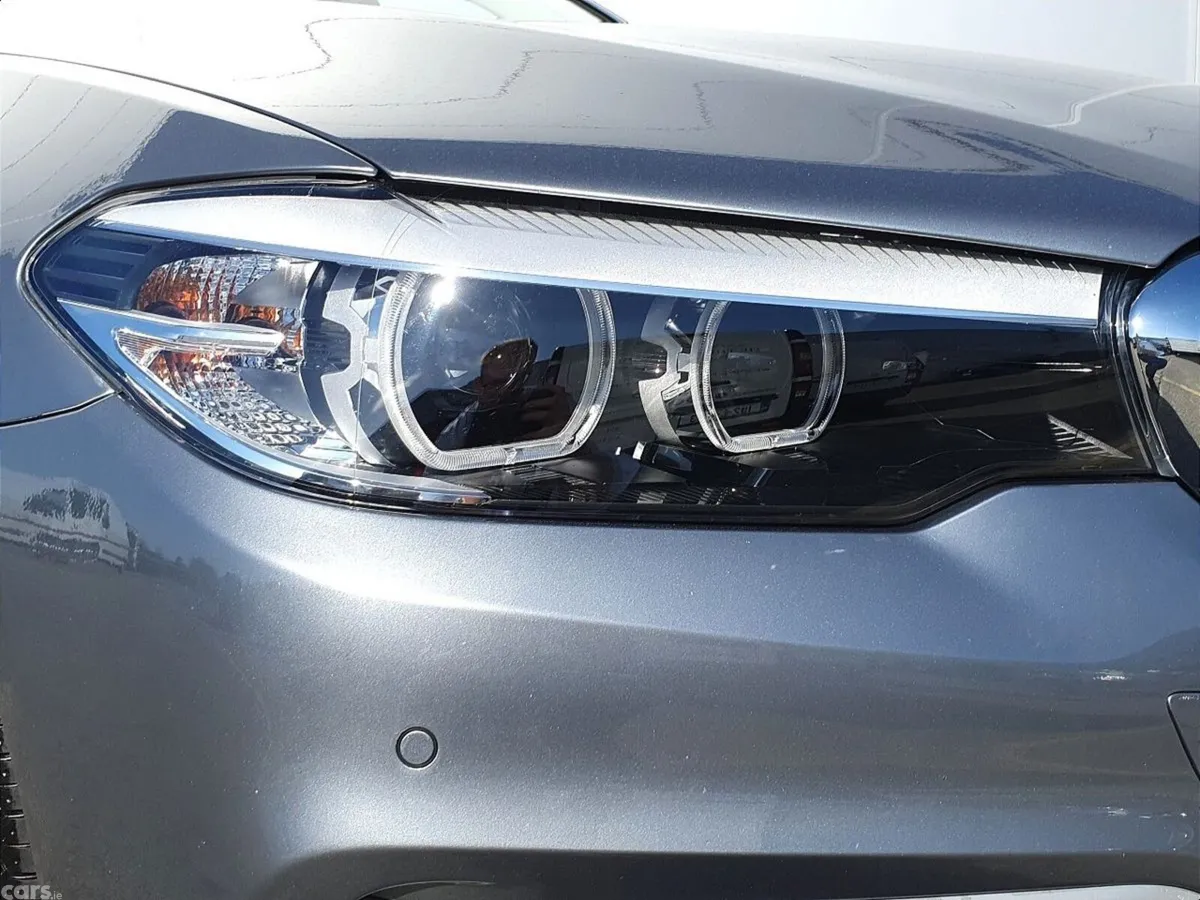 BMW 5-Series Saloon, Diesel Hybrid, 2020, Blue