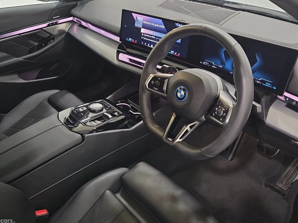 BMW 5-Series Saloon, Petrol Plug-in Hybrid, 2025, Green
