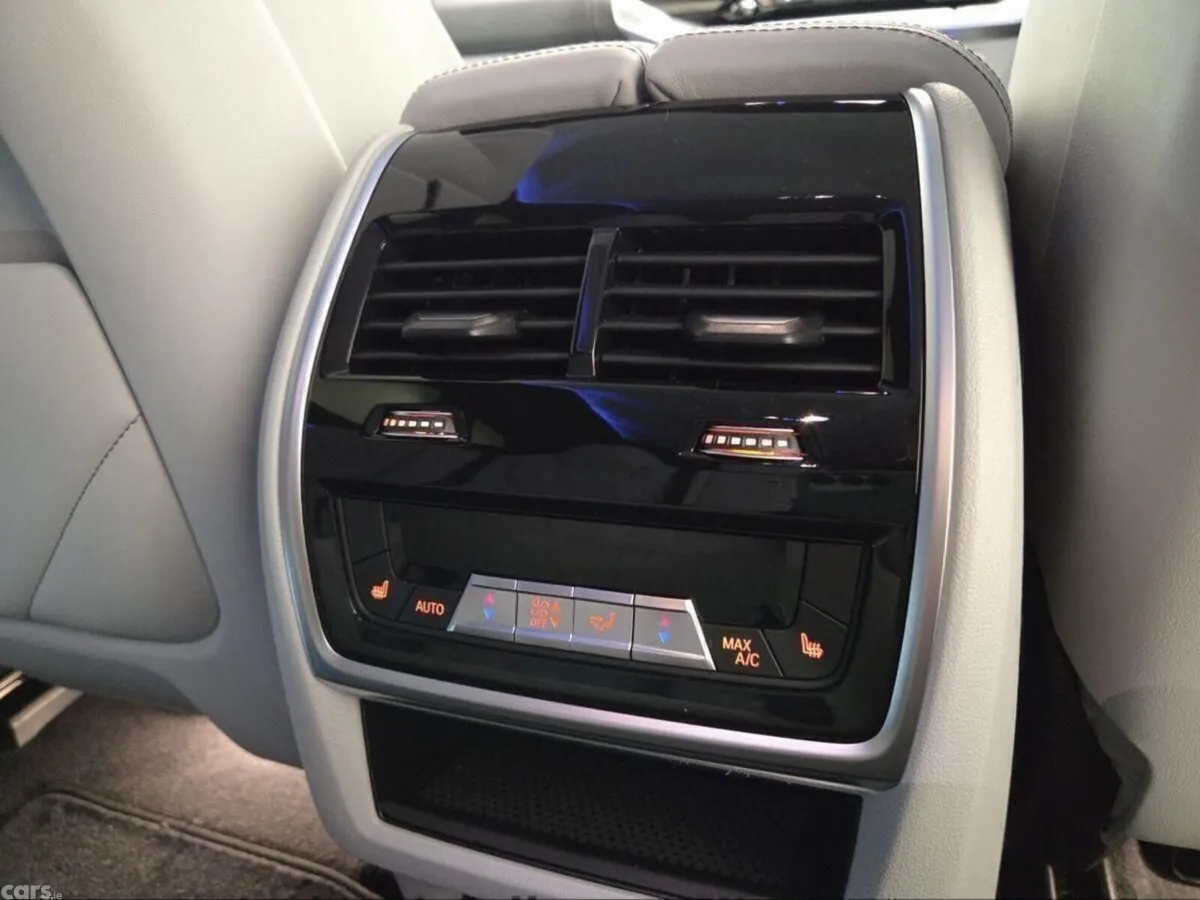 BMW XM SUV, Petrol Plug-in Hybrid, 2026, Black
