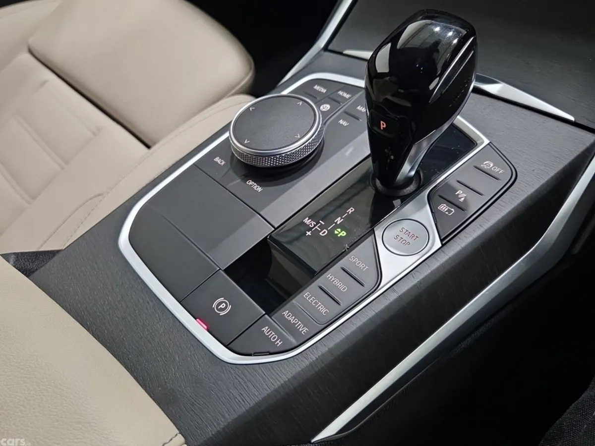 BMW 3-Series Saloon, Petrol Plug-in Hybrid, 2021, Blue