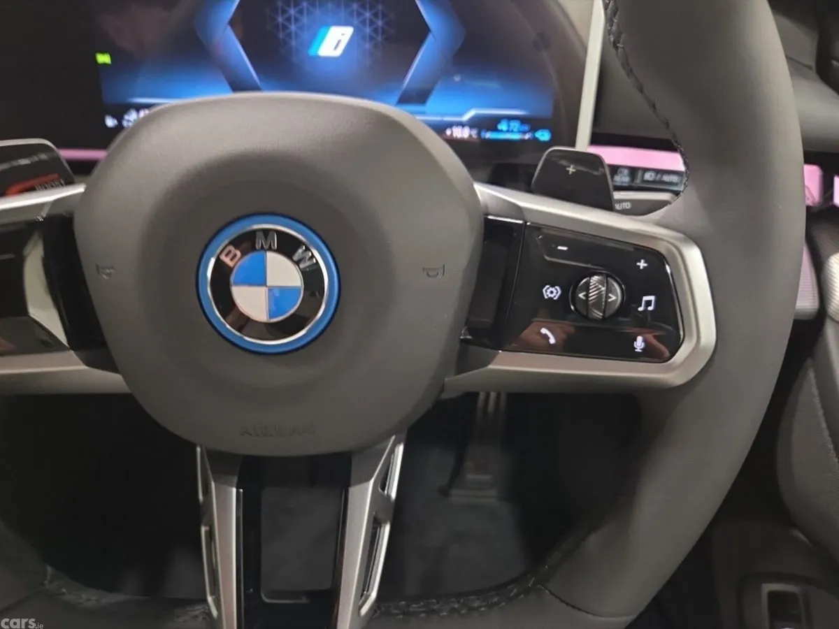 BMW 5-Series Saloon, Petrol Plug-in Hybrid, 2026, Blue