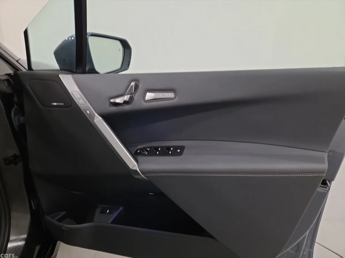 BMW iX SUV, Electric, 2026, Grey