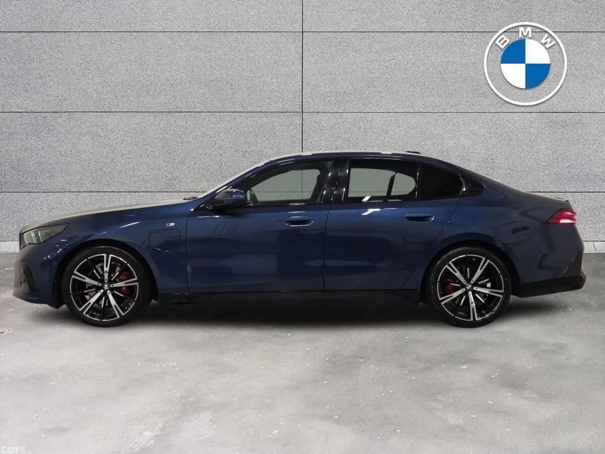 BMW 5-Series Saloon, Petrol Plug-in Hybrid, 2025, Blue