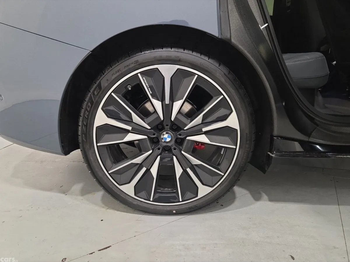 BMW iX SUV, Electric, 2026, Grey