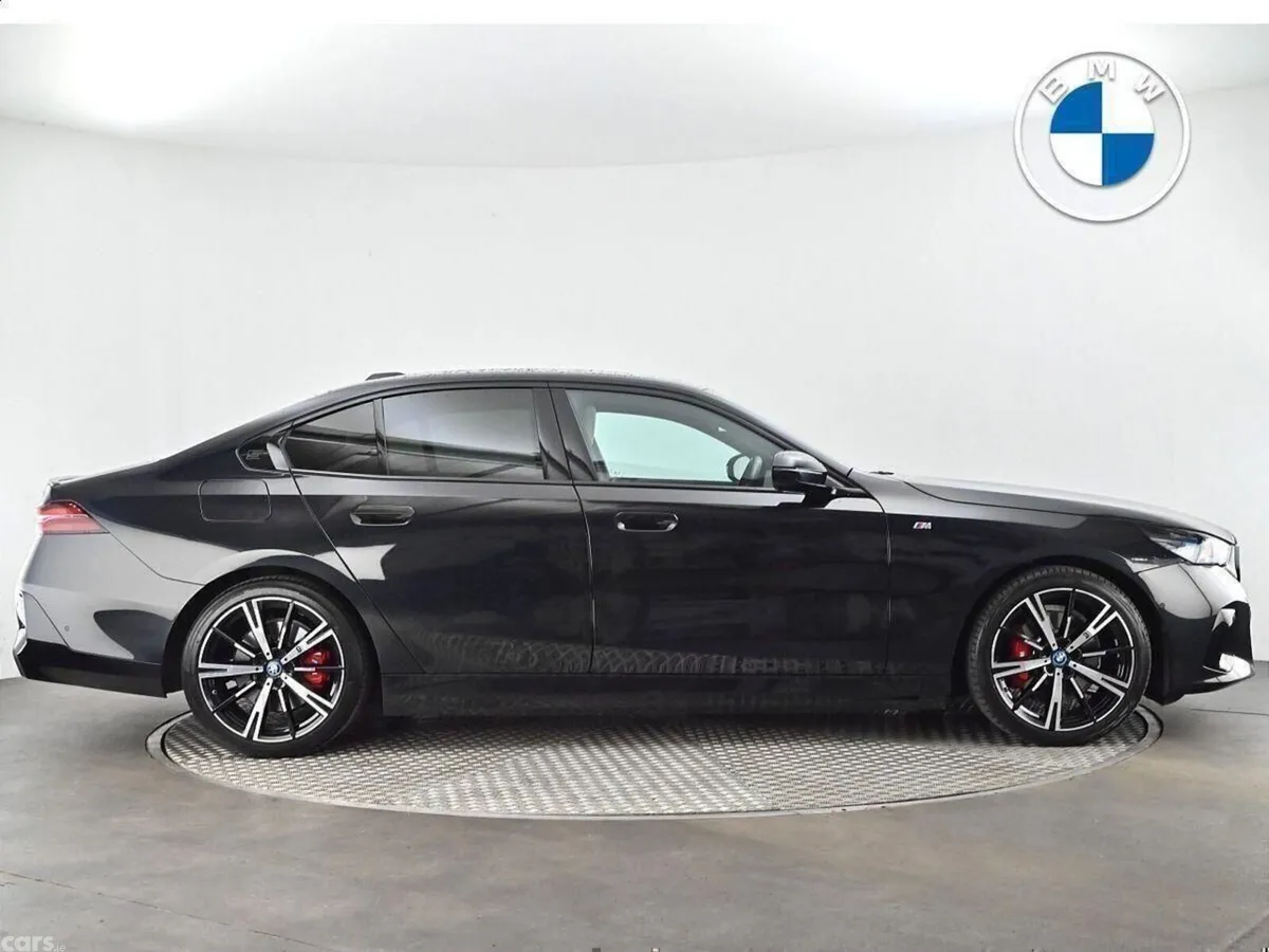 BMW 5-Series Saloon, Petrol Plug-in Hybrid, 2024, Black