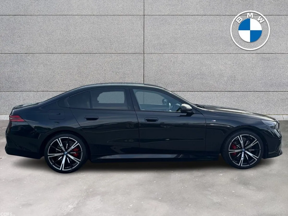 BMW 5-Series Saloon, Petrol Plug-in Hybrid, 2024, Black