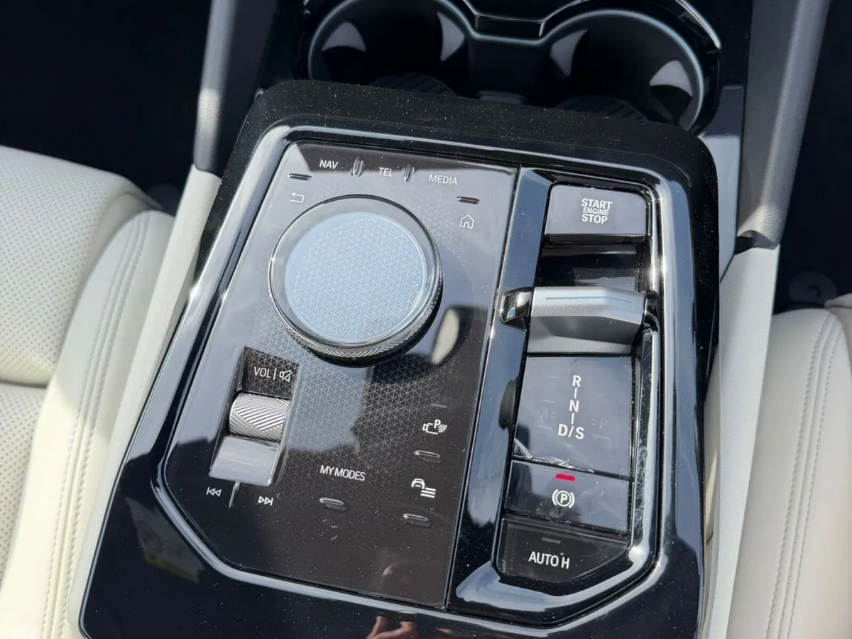 BMW 5-Series Saloon, Petrol Plug-in Hybrid, 2024, Black