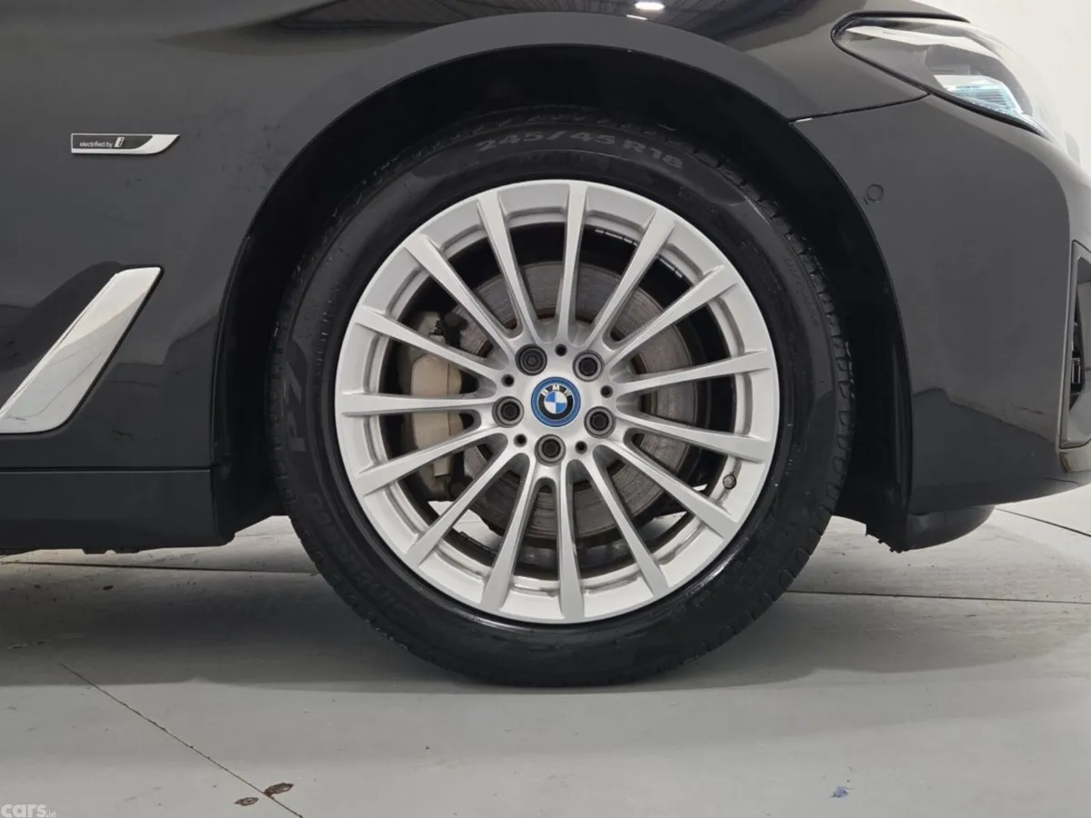 BMW 5-Series Estate, Petrol Plug-in Hybrid, 2023, Black